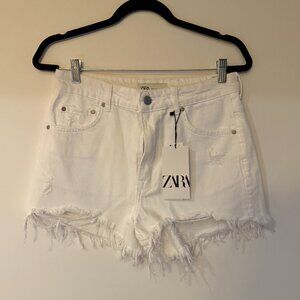 Zara White Ripped Jean Shorts TAG ON